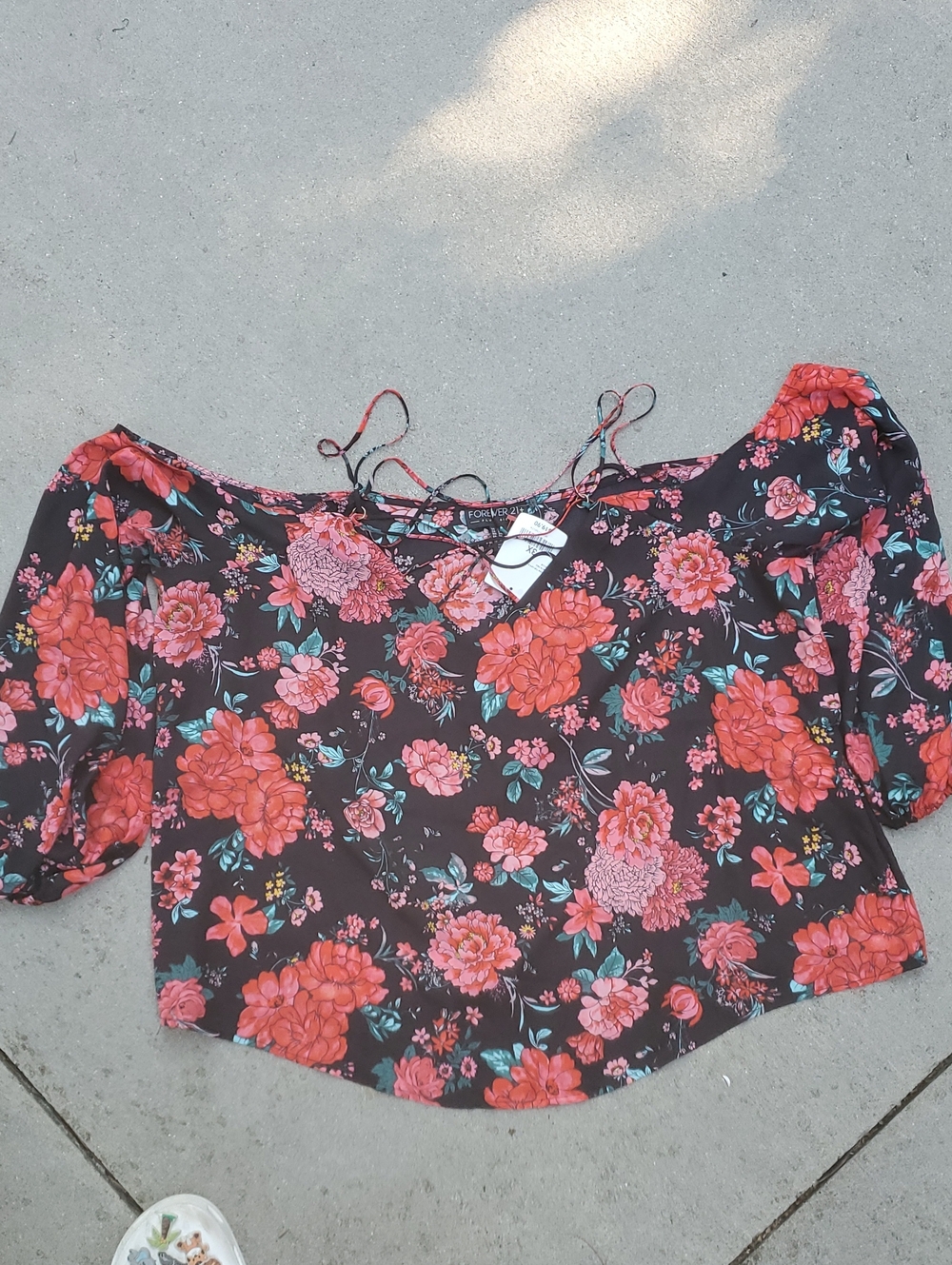 Floral Off-Shoulder Top - Black with Red Floral Print Size 3XL New Witg Tags